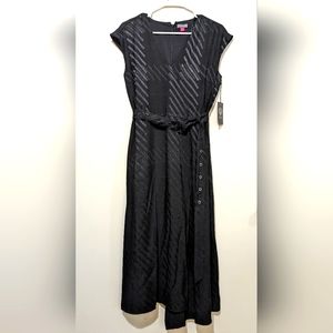 VINCE CAMUTO NWT Size 6 Black Dress